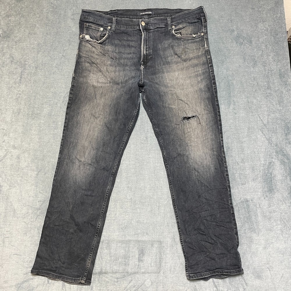 Calvin Klein Jeans Mens 40x30 Gray Denim Straight Leg Mid Rise Medium Wash